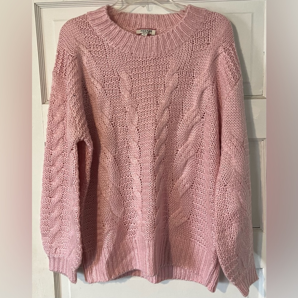 Mauve sweater size Med Andree by Unit